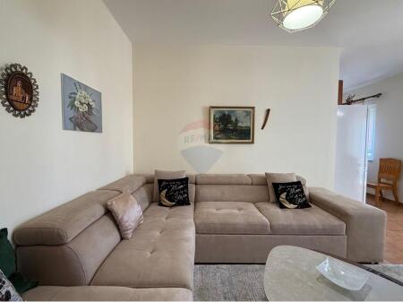 JEPET ME QIRA APARTAMENTI 1+1 RRUGA E ELBASANIT