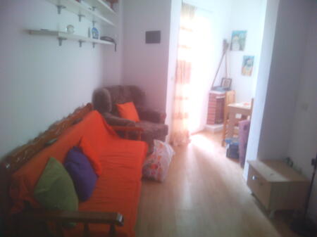 Appartamento 1+1 in affitto in via Todi Shkurti.