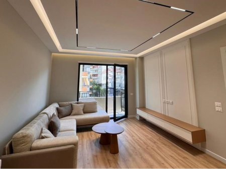 Apartament luksoz 2+1+2 te Liqeni i Thate!