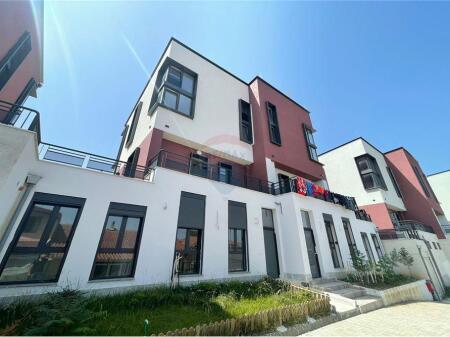 A 3-story villa is offered for sale in Kombinat.
