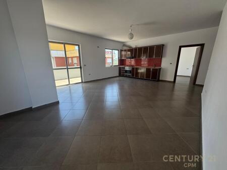 1+1 apartment for sale - Kamza Bend, near the Bus Terminal