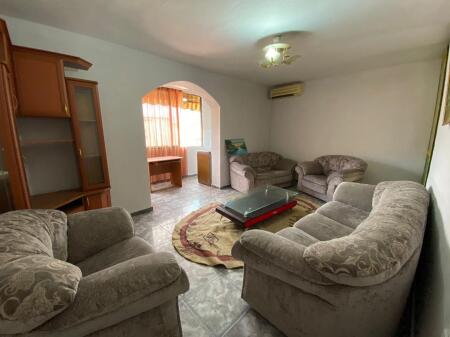 An apartment 2+1+1 with a balcony is for rent on Myslym Shyri street.