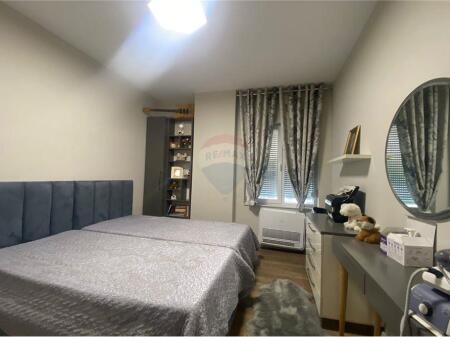 For sale 2+1+2 apartment in Laprake.