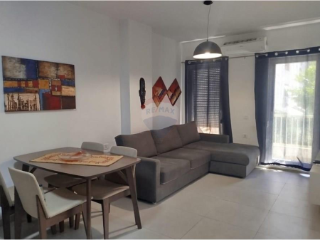APARTAMENT 1+1 PER QIRA TE KOMPLEKSI KONTAKT