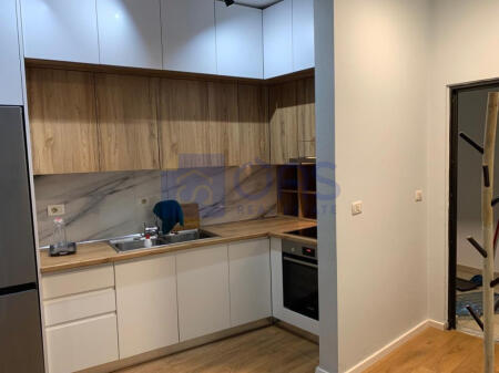 In vendita appartamento 1+1 ad Astir