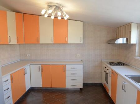 In Affitto Appartamento 4+1+3 Bagni + 2 Balconi