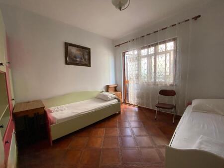 FRESK JAPIM ME QIRA APARTAMENT 1+1, TEK FIZIKA BERTHAMORE
