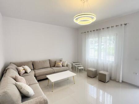 CASA 2+1+2 POSTO AUTO A SAUK