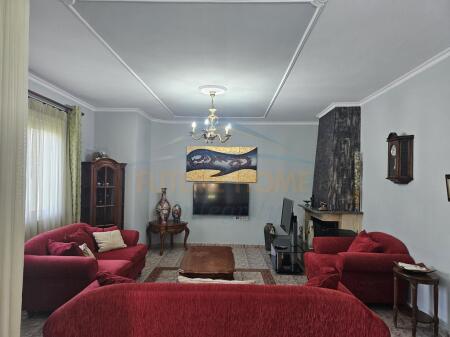 Rent, Apartment 3+1+2, Former Electric Market, Tirana.