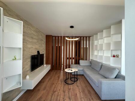 2+1+2 Apartment for Rent at Komuna e Parisit