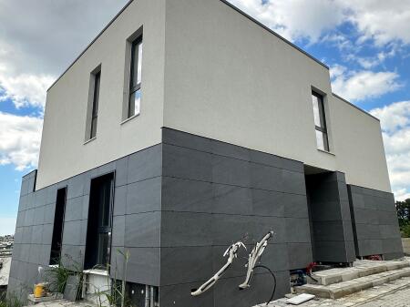 For sale Individual Villa with a view of the Lake of Farka, LakeSide Residence