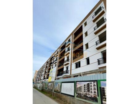 Shitet, Apartament 1+1, Kamez