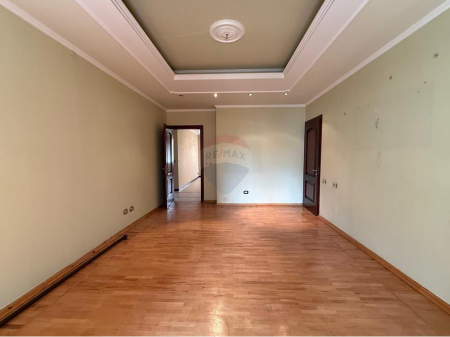 Office for rent in Bllok