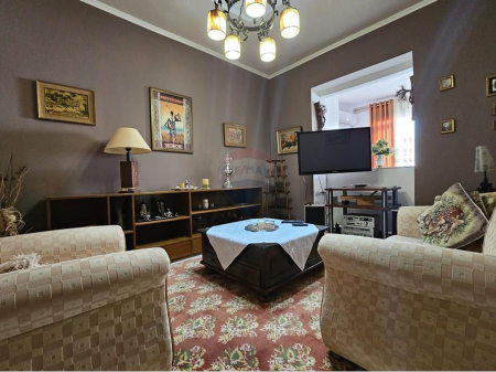 2+1 apartment for rent on Elbasan Street!