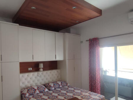 An apartment 2+1 is for rent near the old refrigerator, the train station.