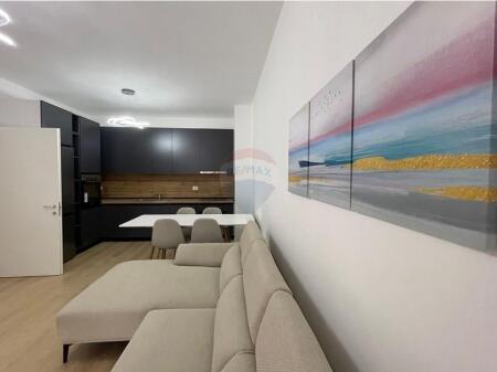 1+1 apartment for rent at Fusha e Aviacionit!