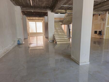 For rent Business Space - Bypass of the Municipality of Paris