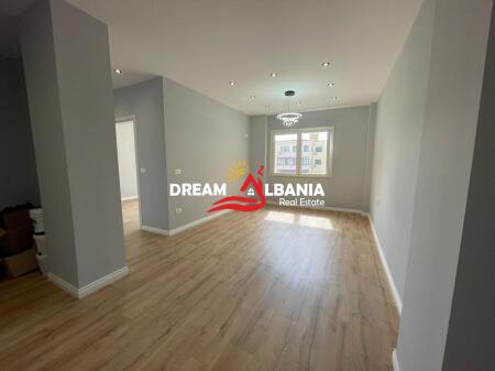 Appartamento 1+1 in vendita a 5 Maji vicino alla scuola "Tirana Jone" a Tirana (ID 41111085)