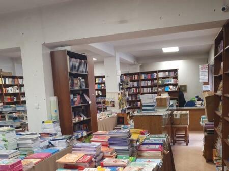 FOR SALE COMMERCIAL SPACE NEAR 21 DECEMBER!