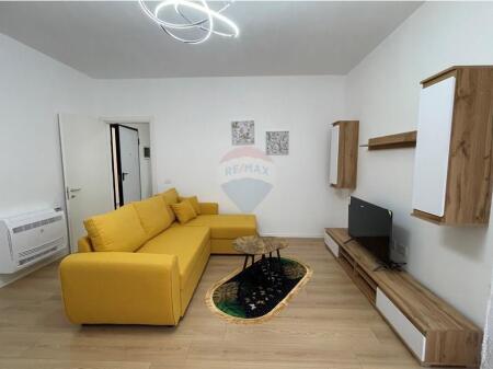 1+1 apartment for rent at Fusha e Aviacionit!
