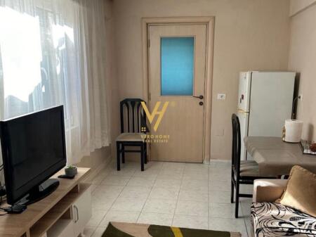 APARTAMENT 1+1+BLK ME QERA MBRAPA MINISTRISE SE JASHTME