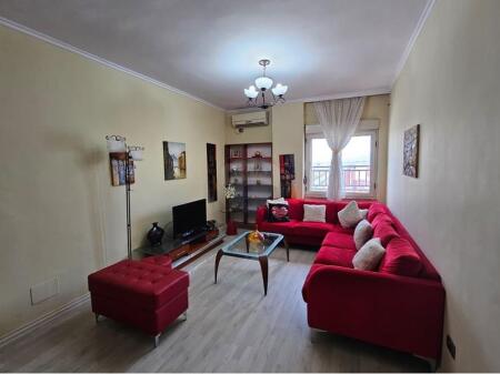 Apartament 1+1 për qera tek Stacioni i Trenit