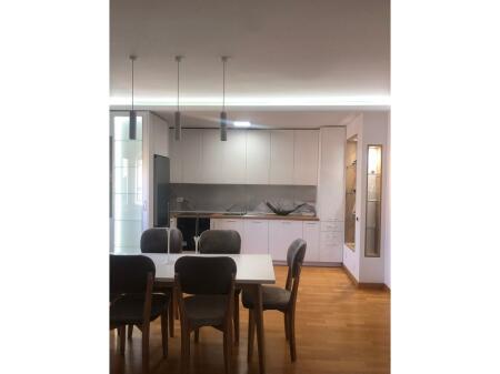 FLOOR VILLA FOR RENT LOCATED NEAR GRAND COMPLEX, ELECTRIC MARKET, TIRANA!