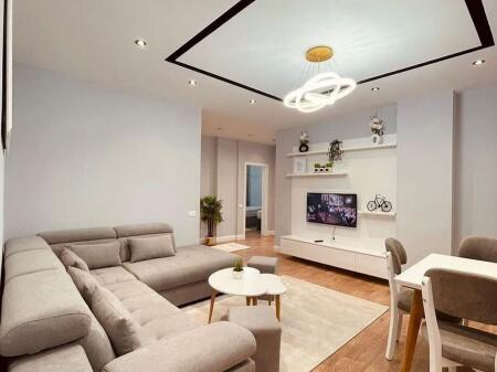 Luxury 2+1 apartment for rent on Frosina Plaku Street near 21 December.