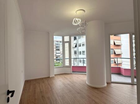 SHITET APARTAMENT 2+1 Rr Aleksandri i Madh( Rreth rrotullim i Astirit )