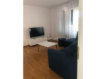 For rent a villa located near the Grand complex, at the Electric Market.