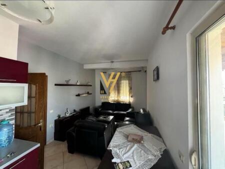 APARTAMENT 2+1+BLK ME QERA TE ISH RESTORANT DURRESI