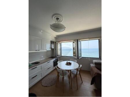 Apartment for sale!!