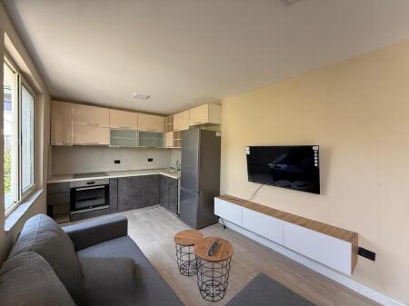 Apartament 2+1 për qira, shtëpi private në Selitë!