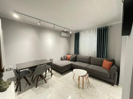 For sale apartment 1+1 near the old Garda, Tirana bank