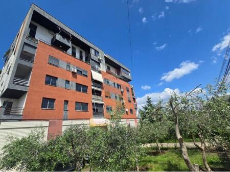 Apartament për shitje në Zonën e Autostradës Tiranë-Durrës.