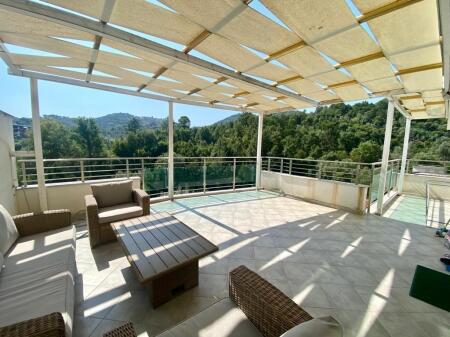 Super apartament 3+1+2+verandë+parkim me qera tek Liqeni Thate