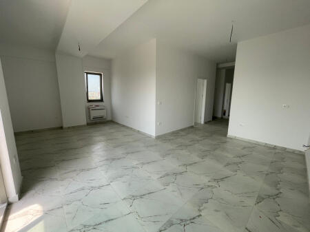 Office for Rent 2+1+2 at Fusha e Aviacionit (ID BZ2632) Tirana