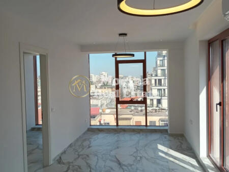 Rent, Business Environment, Kavaja Street