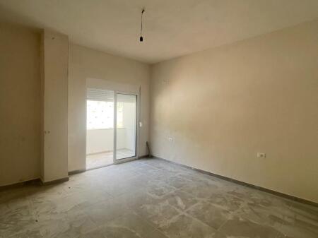 FOR SALE APARTMENT 1+1 – Spitali, Durrës