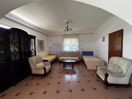 A 3+1 apartment is available for rent in a private house in Kinostudio.