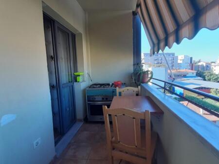 Shitet apartament 3+1+2 PRANE RRUGES SE DIBRES