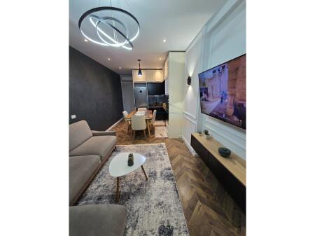 Shitet, Apartament 2+1, Kompleksi Golden Park 3, Tiranë