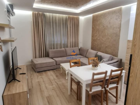 APARTAMENT ME QERA 1+1+DEPO+BALLKON "NDODHET PRANE KOMPLEKSIT VIND, ALI DEMI".