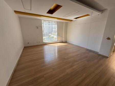Rent, Business Space, Paris Commune, Tirana.