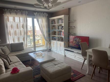 Qera, Apartament 2+1+Depo Ali Demi, Tiranë.