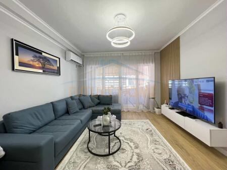 For sale, Apartment 1+1, Unaza e Re.
