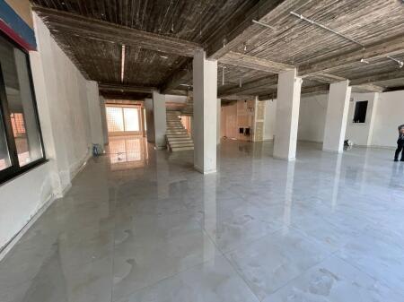 For Rent Space 1000 m² – Exclusively near the Overpass of the Paris Commune