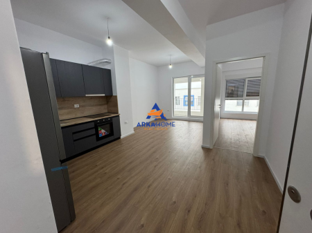 APARTAMENT ME QERA 1+1+BALLKON "PRANE REZIDENCES KAIMI".