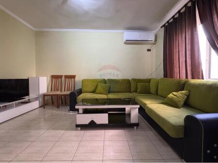 Apartament 1 +1 me qira prane Stadiumit Dinamo