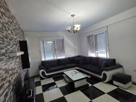 Kamez Jepet Apartament me qera 1+1
